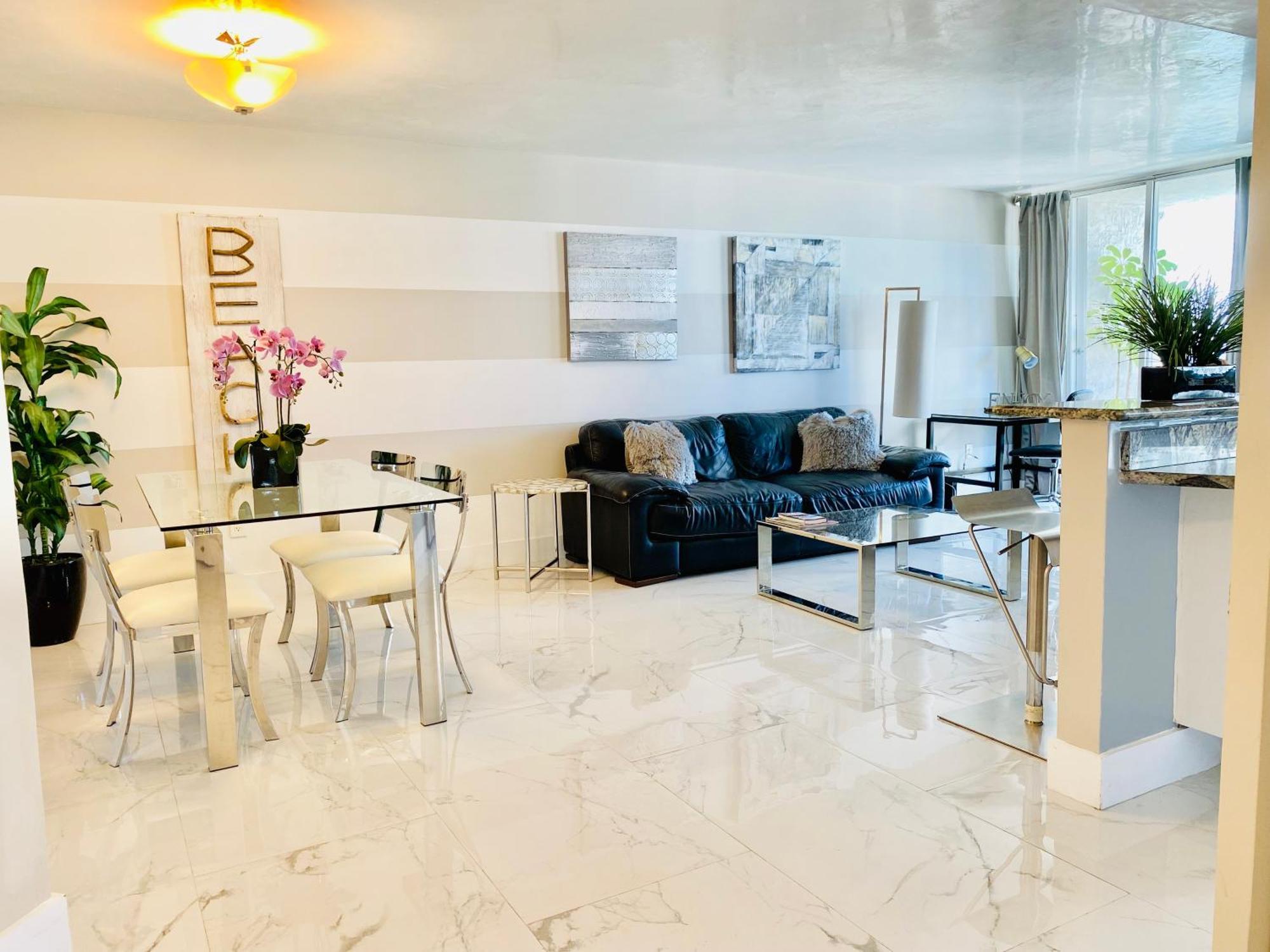 Apartment Ocean Bay Views 2bdr 2bath Parking *