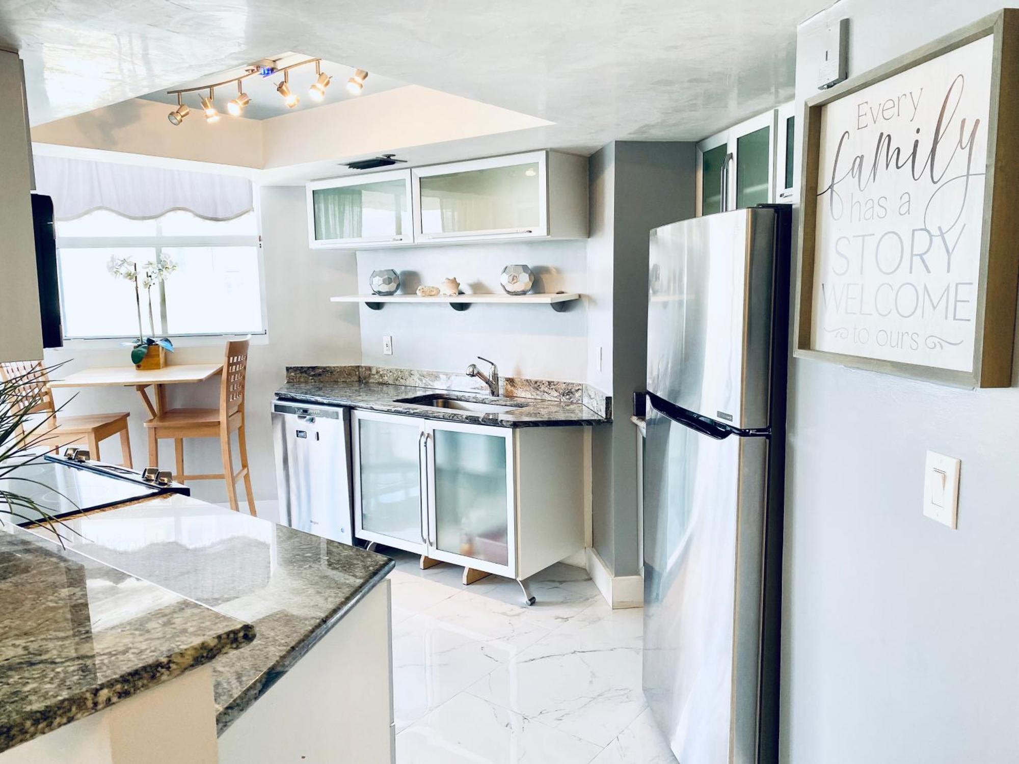 Ocean Bay Views 2bdr 2bath Parking Apartment Miami Beach