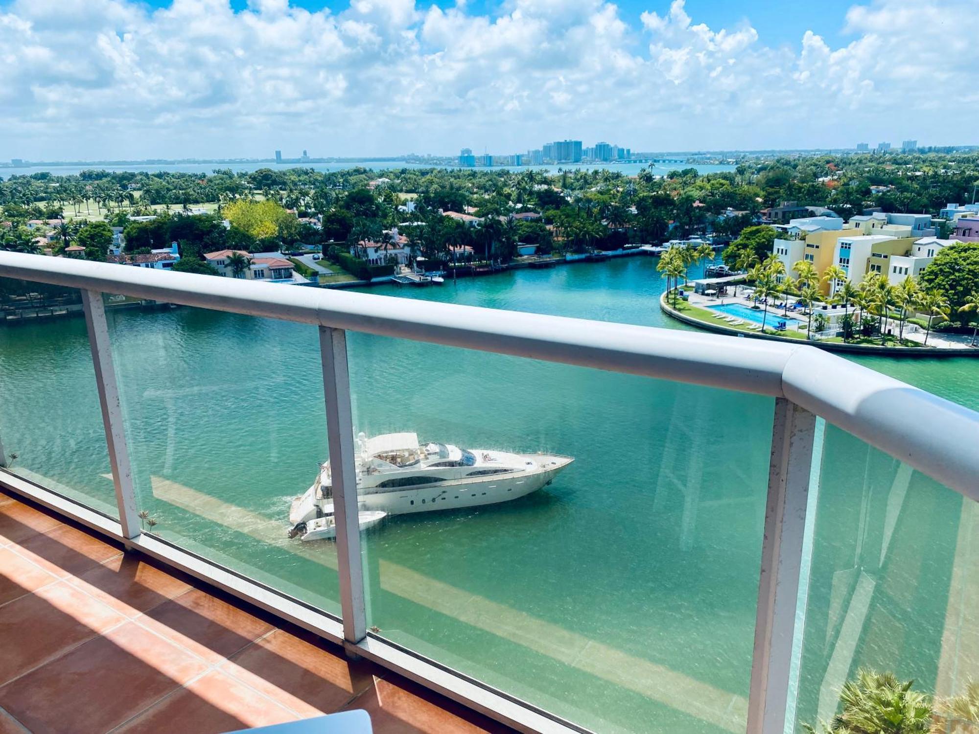 Ocean Bay Views 2bdr 2bath Parking